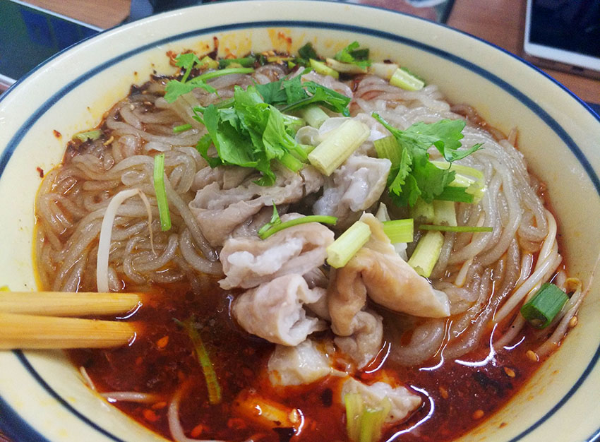 特色小吃學(xué)習(xí)要注意哪些問題，小吃培訓(xùn)價(jià)格怎么樣