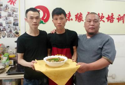 一般成都冒菜培訓(xùn)學(xué)校都培訓(xùn)什么內(nèi)容？