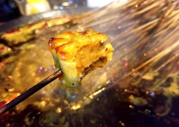 火鍋串串香月餅，別有一番驚異滋味，值得嘗試