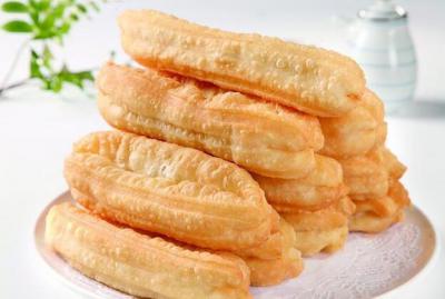 家常油條好吃有秘訣，配方，蓬松又酥脆，涼了也不硬