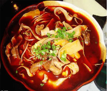 麻辣燙培訓(xùn)哪家靠譜：麻辣燙湯料配方，教你兩種制作方法