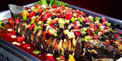 四川烤魚小吃技術(shù)培訓(xùn)多少錢？烤魚紅油的調(diào)制