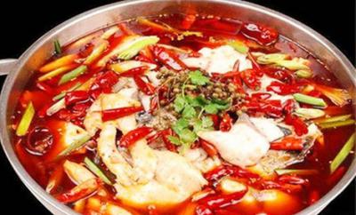 成都學(xué)火鍋魚技術(shù)培訓(xùn)哪里好？培訓(xùn)火鍋味型兌鍋技巧