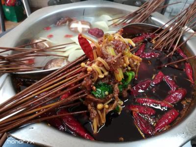 學(xué)習(xí)火鍋串串香技術(shù)培訓(xùn)要花多少錢？味道更醇厚