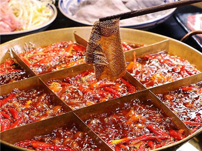 火鍋技術(shù)培訓(xùn)學(xué)校哪里排名好？