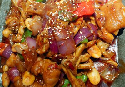 選擇干鍋技術(shù)培訓(xùn)學(xué)校哪里比較好？