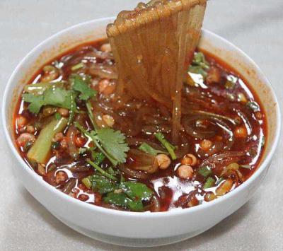 手工酸辣粉技術(shù)培訓(xùn)哪家好？