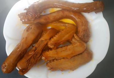 小吃培訓(xùn)班多少錢？麻辣鴨脖技術(shù)培訓(xùn)