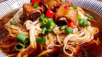 成都餐飲培訓(xùn)學(xué)校排名，排骨面食技術(shù)培訓(xùn)哪里正宗？