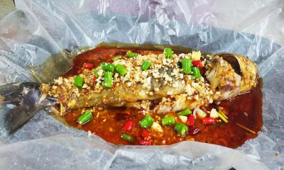  成都特色餐飲培訓(xùn)學(xué)校，哪里可以學(xué)正宗紙包魚技術(shù)培訓(xùn)？