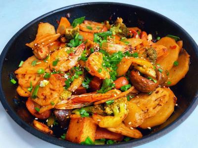 麻辣香鍋技術(shù)培訓(xùn)學(xué)校哪家好？成都飄緣麻辣鍋培訓(xùn)